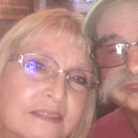 Meet your Posher, Sharon - Picture 2 of 2